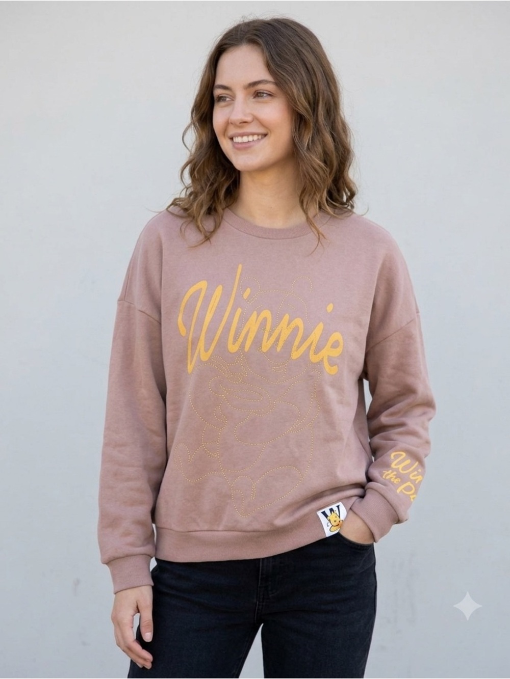 NWT Disney Winnie the Pooh Crewneck Sweatshirt, Size Large, Brown Yellow